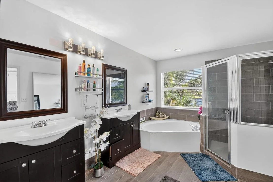 Photo of 7745 Springfield Lake Drive