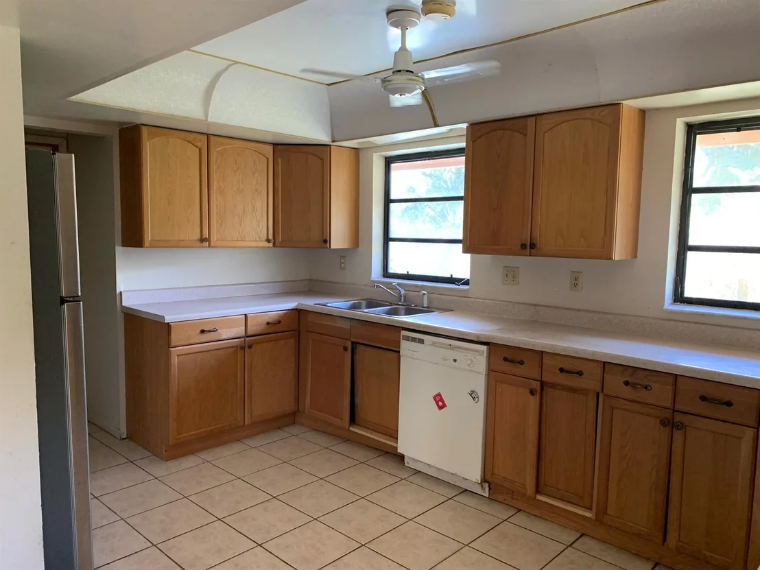 Photo of 1704 Floral Drive