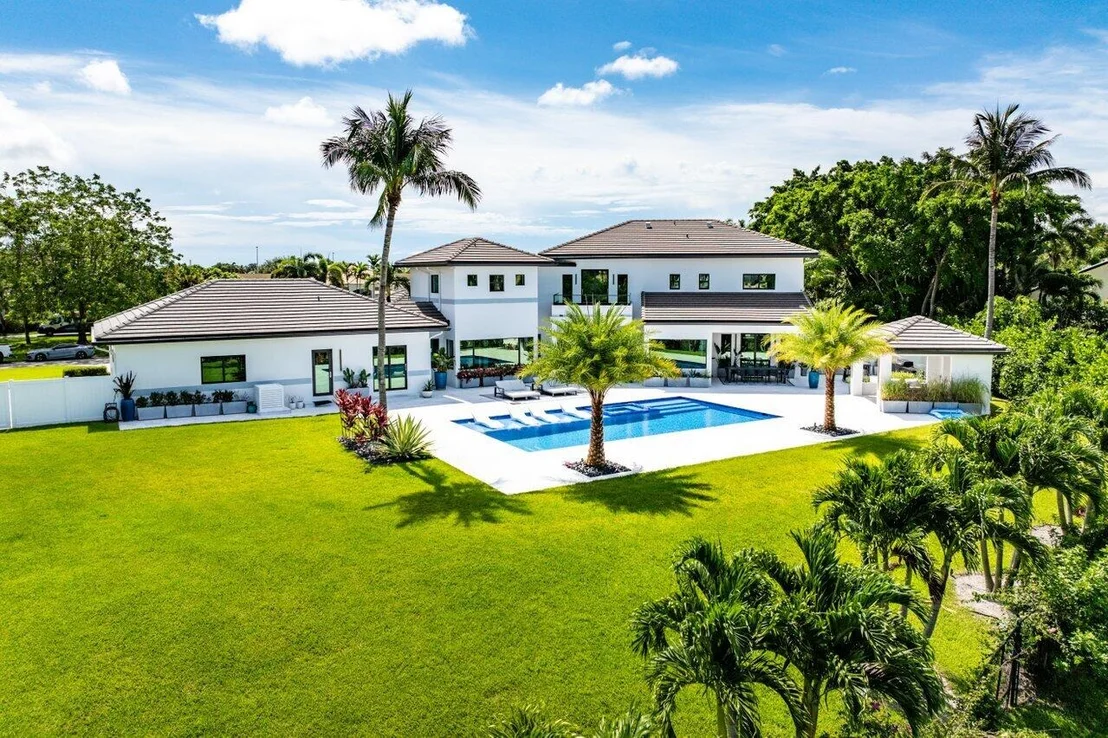 Photo of 8387 Sawpine Road