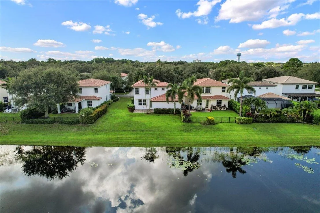 Photo of 657 Castle Drive