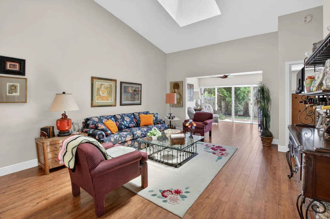 Photo of 5582 Royal Lake Circle