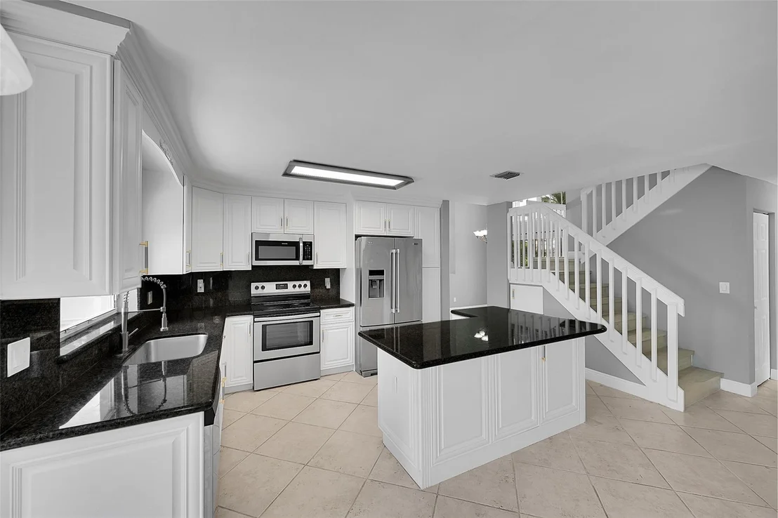 Photo of 8236 White Rock Circle
