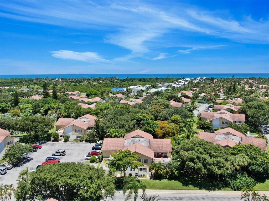 Photo of 211 Seabreeze Circle