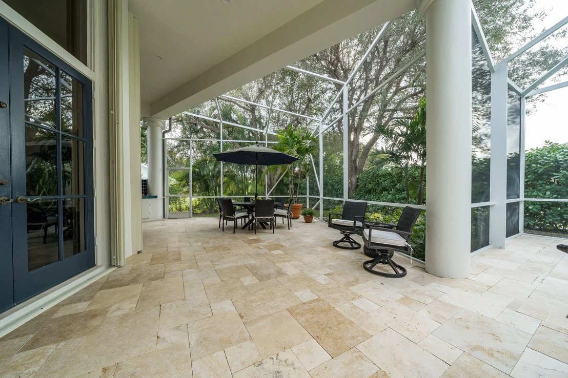 Photo of 1 SE Loggerhead Lane