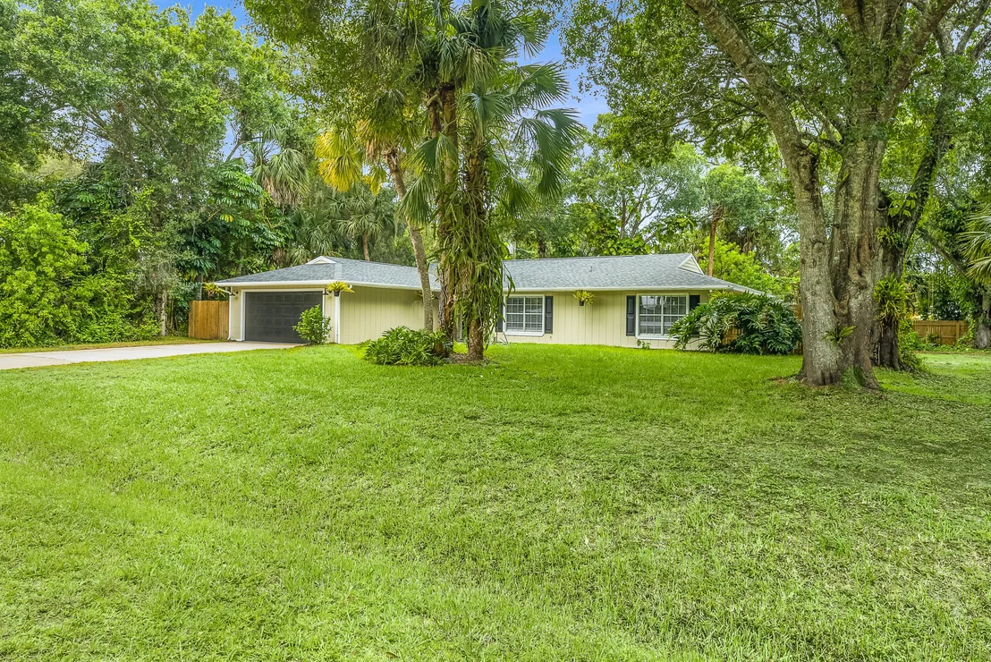 Photo of 7202 Arthurs Road