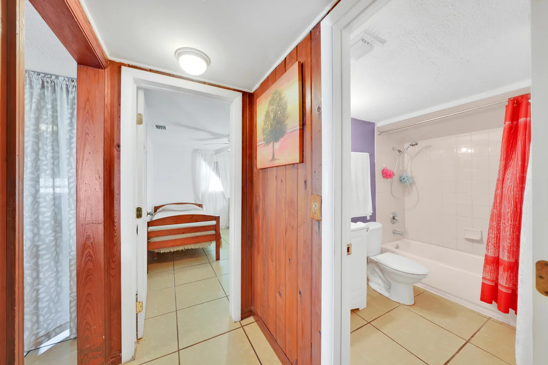 Photo of 5271 Wallis Road