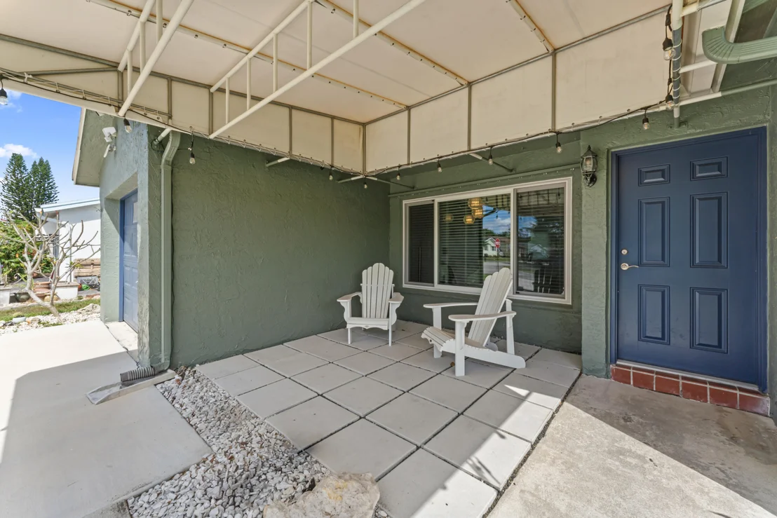 Photo of 7123 Pine Manor Drive