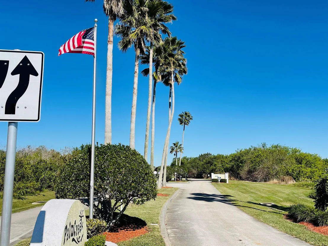 Photo of 787 SE 25th Drive