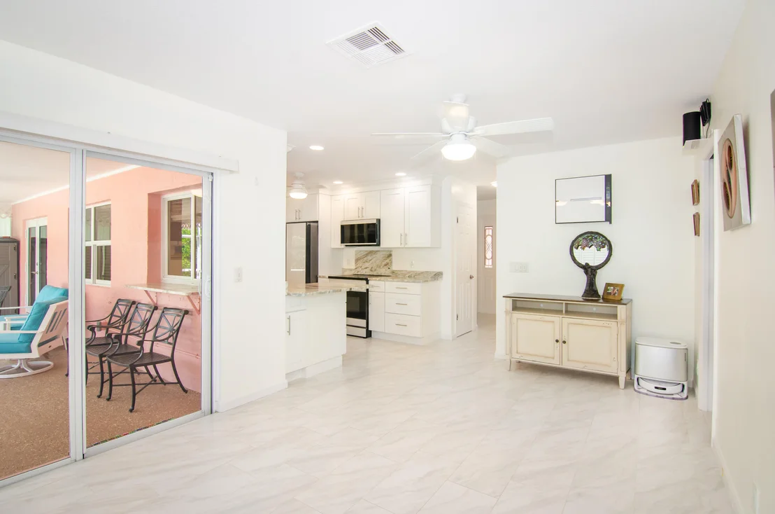 Photo of 613 Oak Terrace