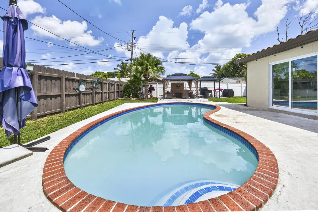 Photo of 7961 N NORMANDY Street