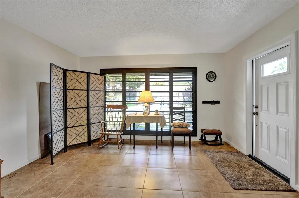 Photo of Unit B at 4761 Greentree Crescent