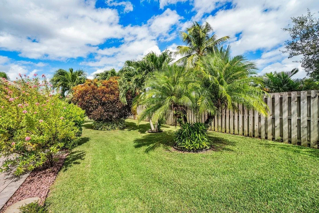 Photo of 5271 Grande Palm Circle