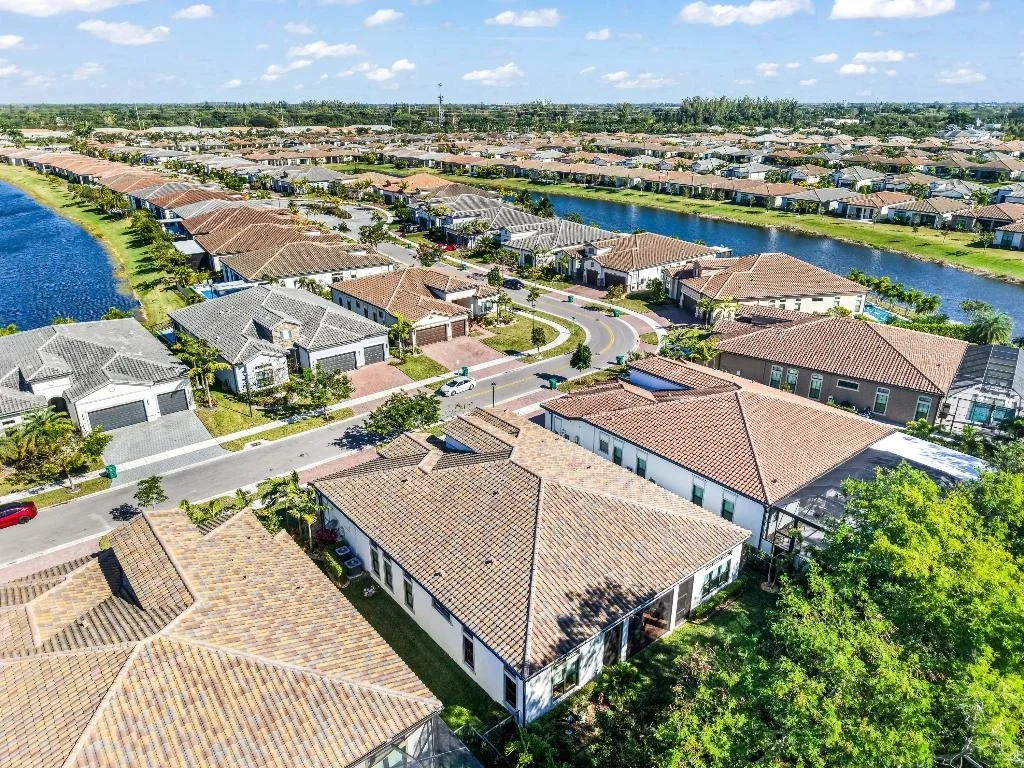 Photo of 7690 Cavern Lane