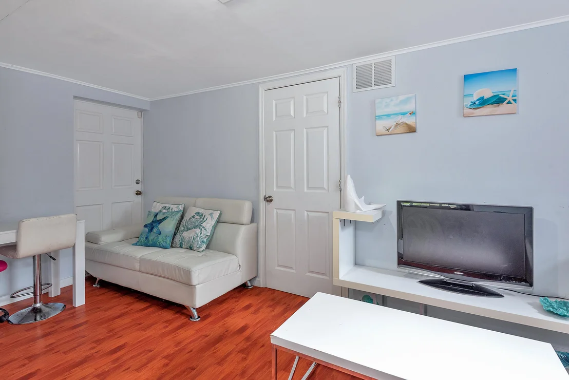 Photo of 4170 Foss Road