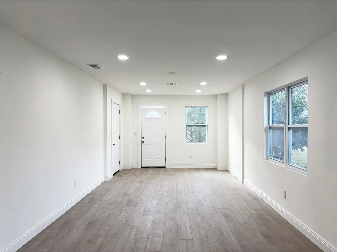 Photo of 2325 Westover Drive
