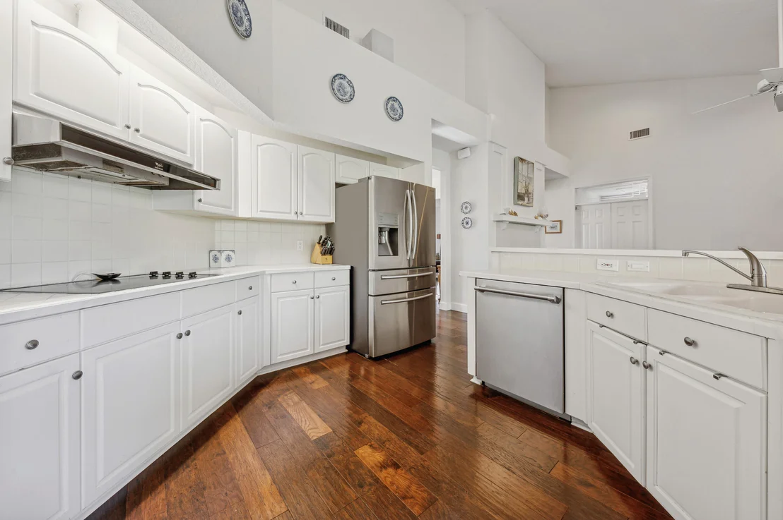 Photo of 2674 Devon Court