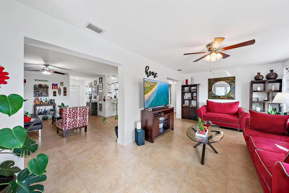 Photo of 6123 Rainbow Circle