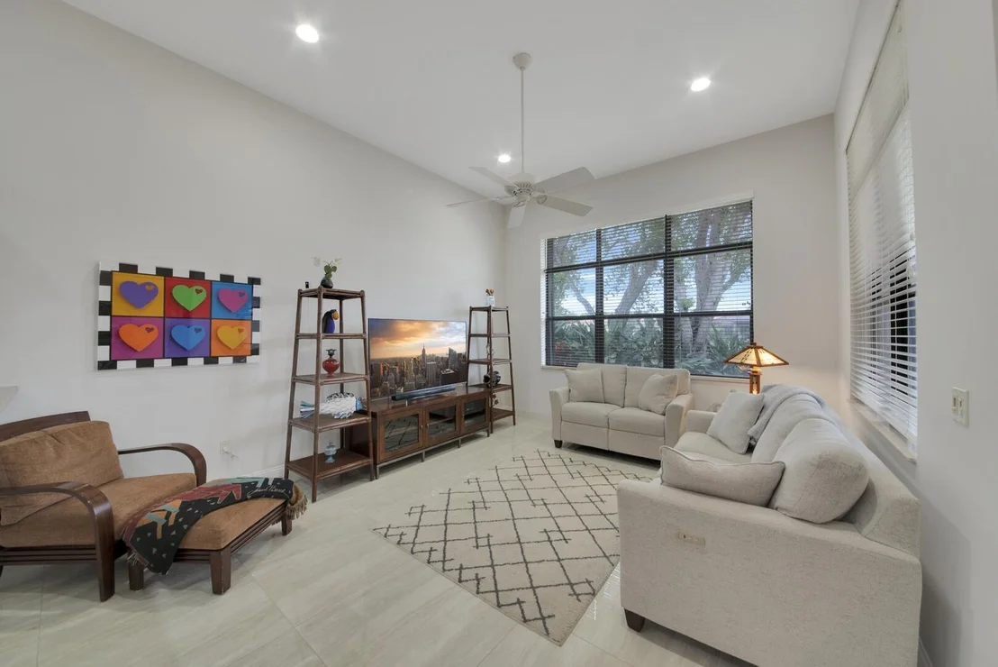 Photo of 6942 Boscanni Drive
