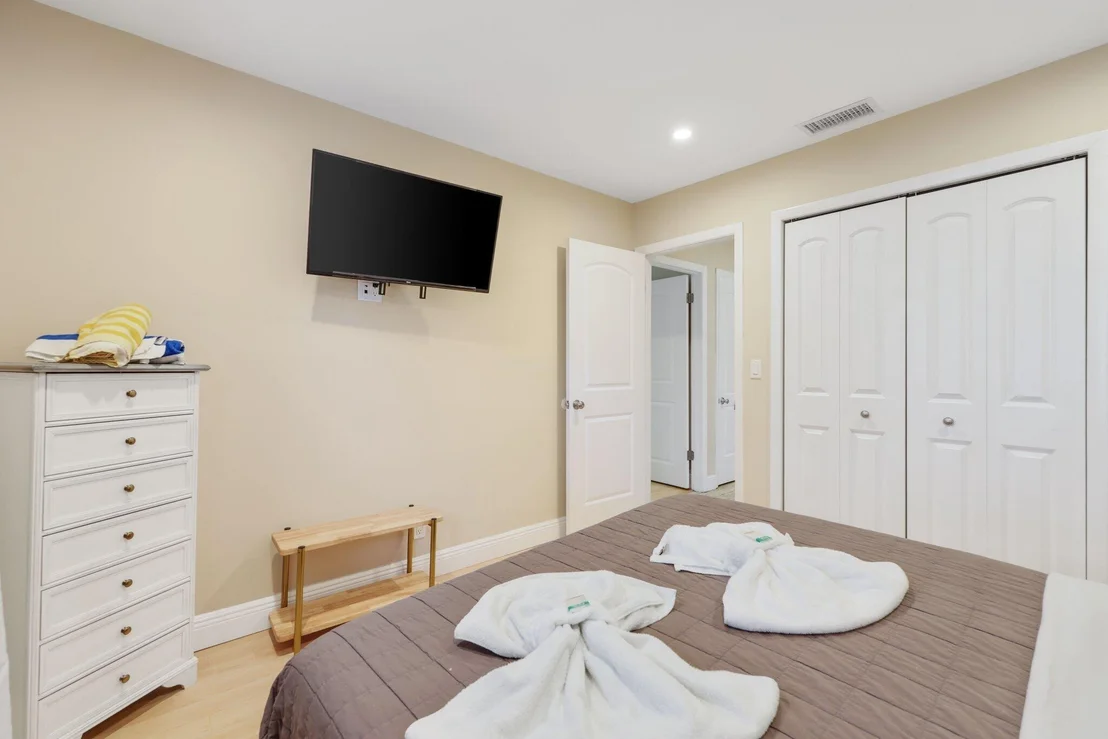 Photo of 513 Curlew Road