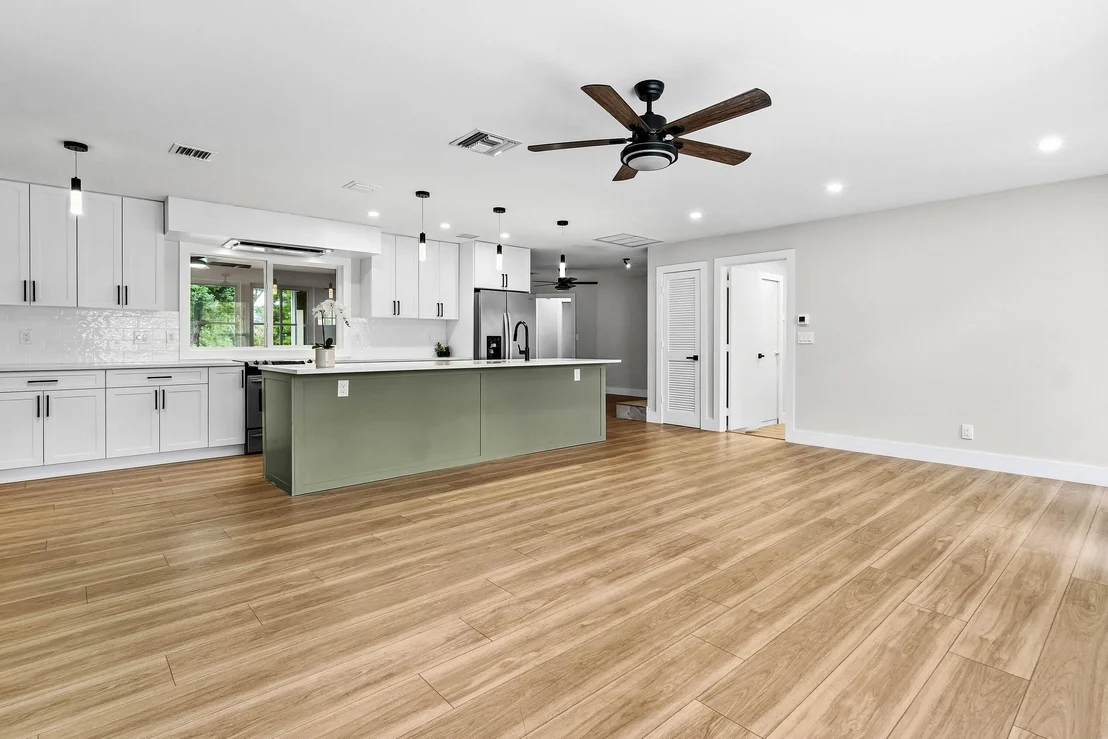 Photo of 4397 Avocado Boulevard