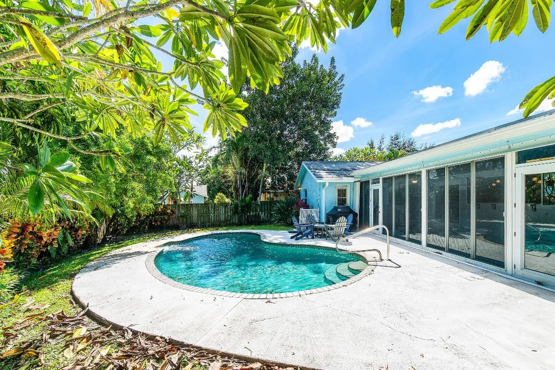 Photo of 1108 Petrel Road