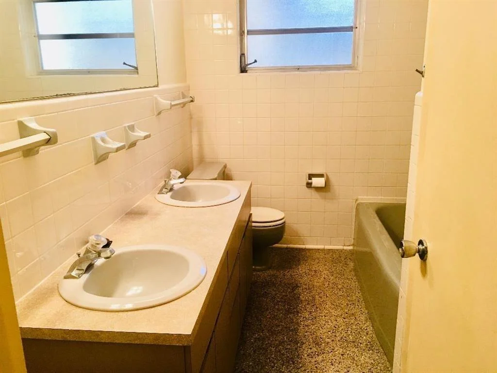 Photo of 4953 Palm Ridge Boulevard