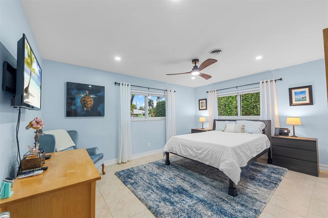 Photo of 239 SE 1st Terrace