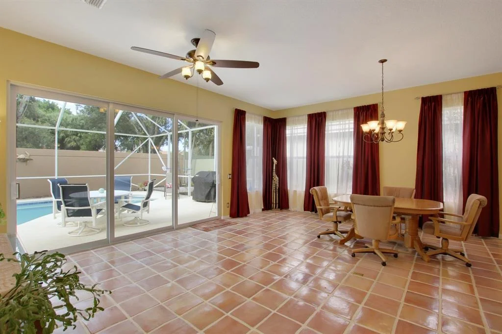 Photo of 110 S Hampton Drive