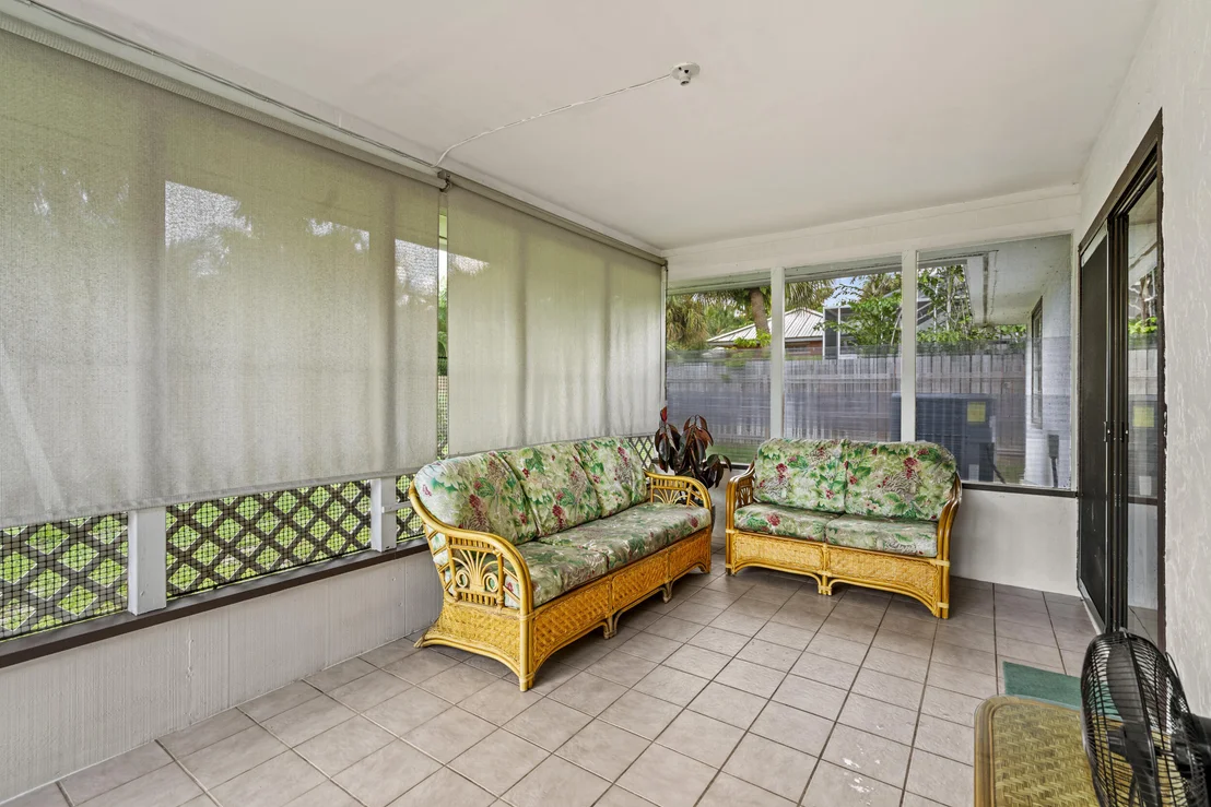 Photo of 1915 Eucalyptus Avenue