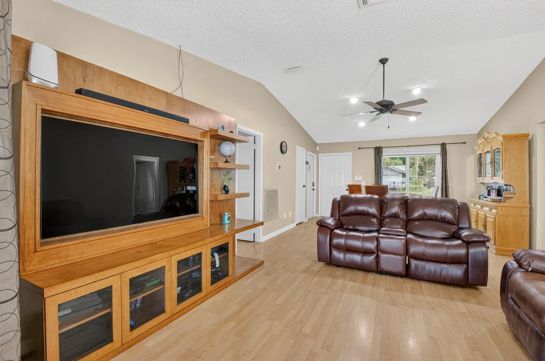 Photo of 9286 Longmeadow Circle