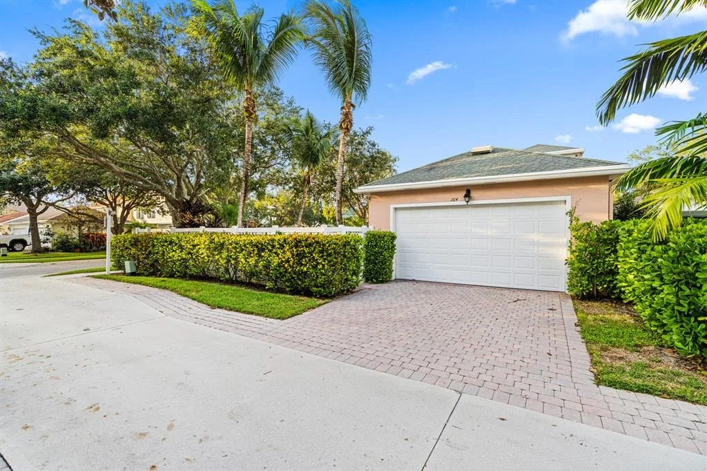 Photo of 164 Promenade Way