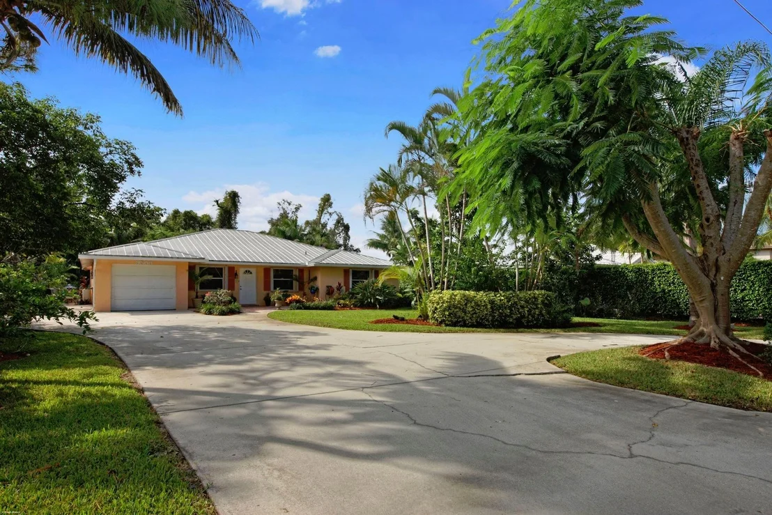 Photo of 9500 SE Point Terrace