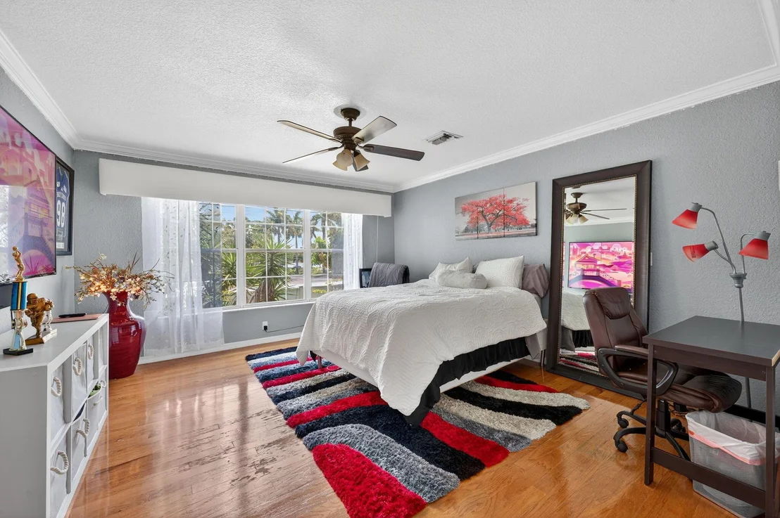 Photo of 5565 American Circle