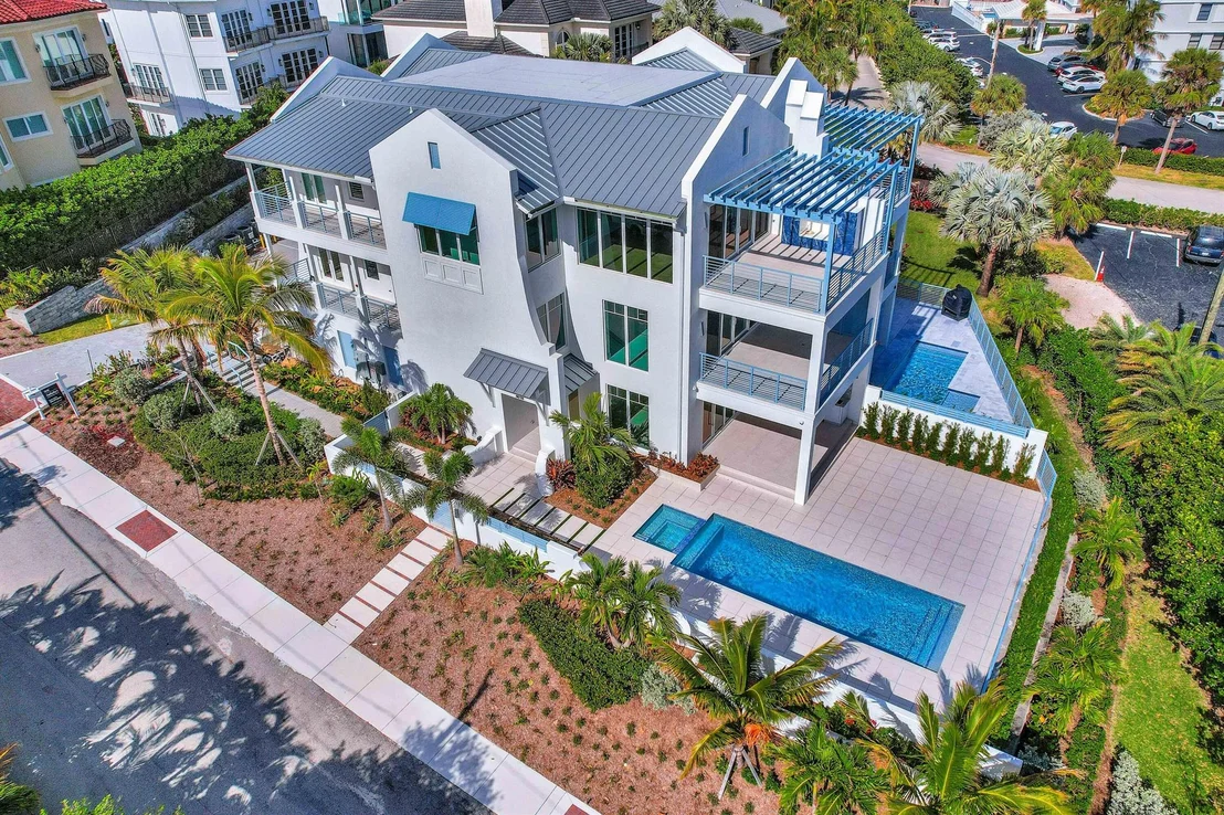 Photo of Unit UNITB at 461 Venus Drive