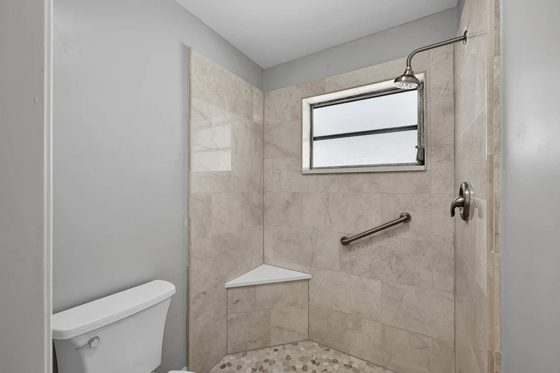 Photo of Unit D at 285 Main Boulevard