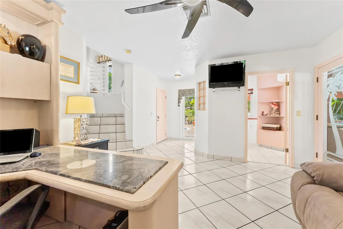 Photo of 3401 Leigh Road