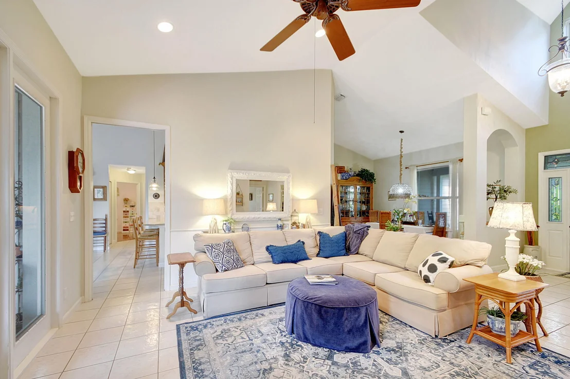 Photo of 14022 Greentree Trail