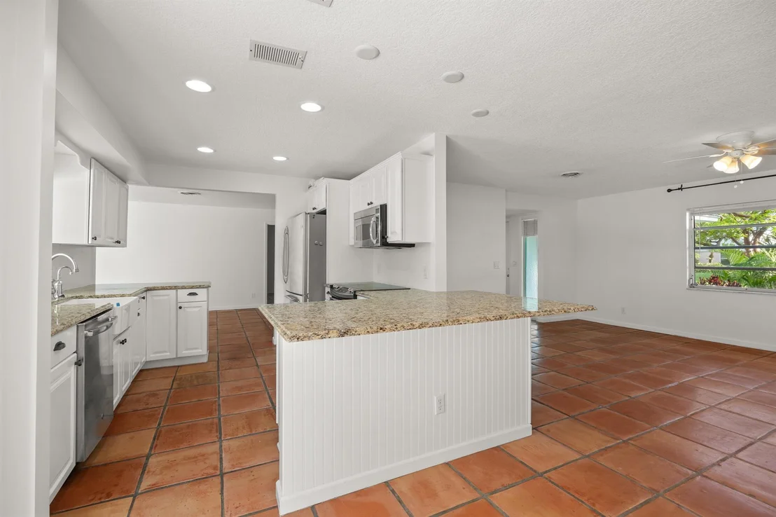 Photo of 8 Palmetto Way