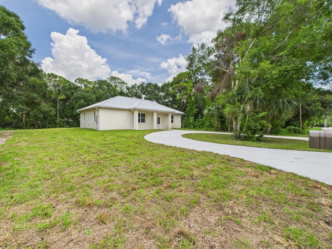 Photo of 626 SE 13th Avenue