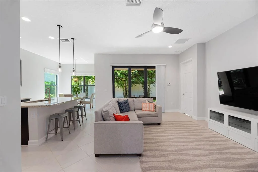Photo of 8098 Rainforest Jasper Lane
