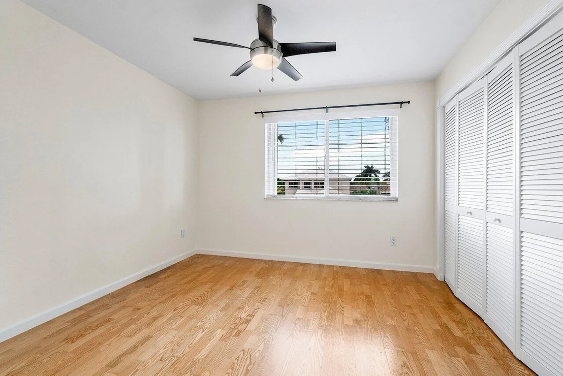 Photo of 6902 Dearborn Place