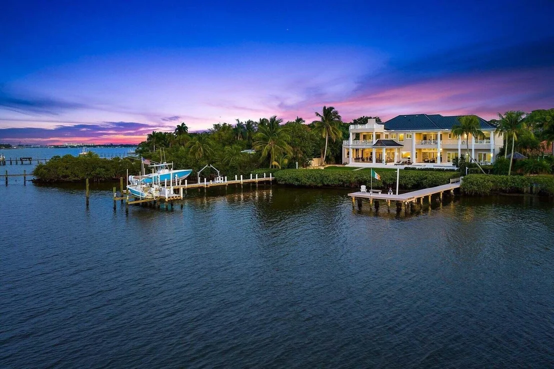Photo of 5874 Pennock Point Road