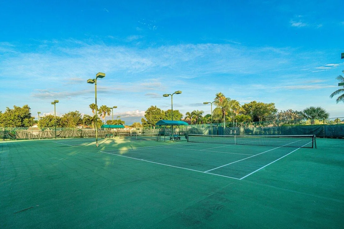 Photo of 8590 Lineyard Cay