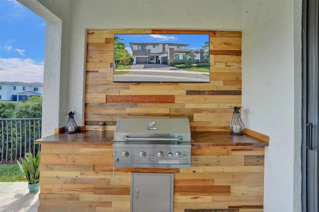 Photo of 8660 Pacifica Lane