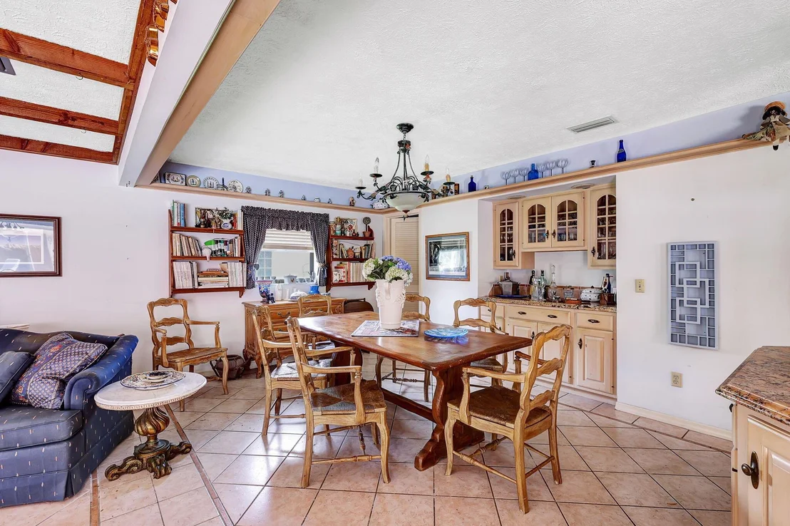 Photo of 3331 SE Fairway West W