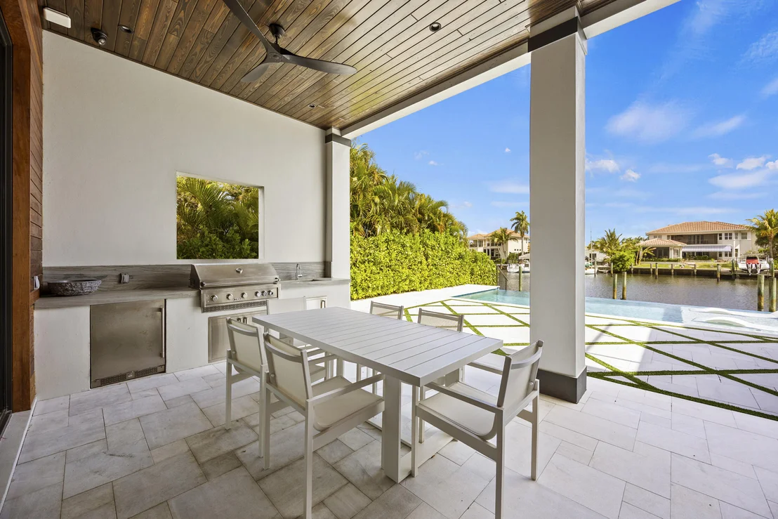 Photo of 736 Lagoon Drive
