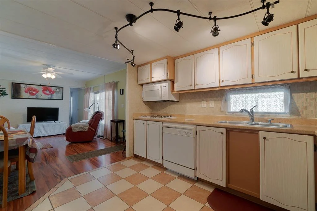 Photo of 7013 Esper Bay