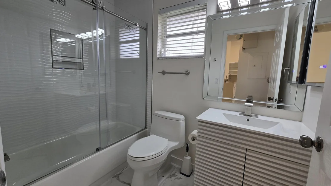Photo of 5622 Royal Lake Circle