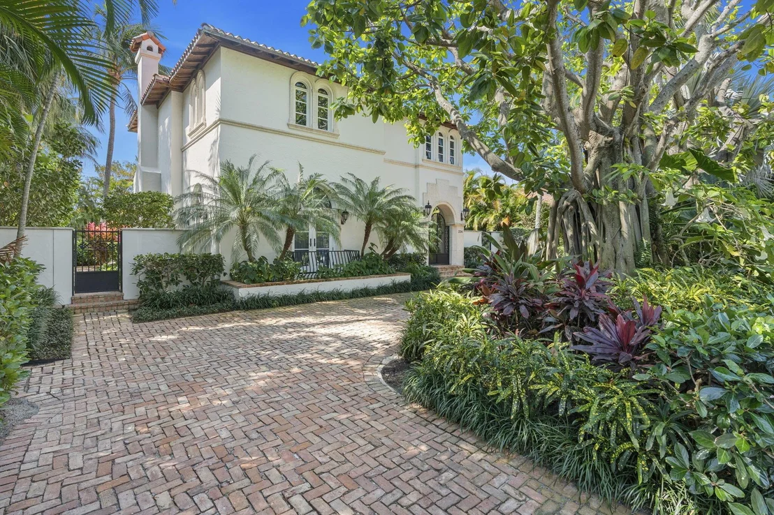 Photo of 224 Barton Avenue