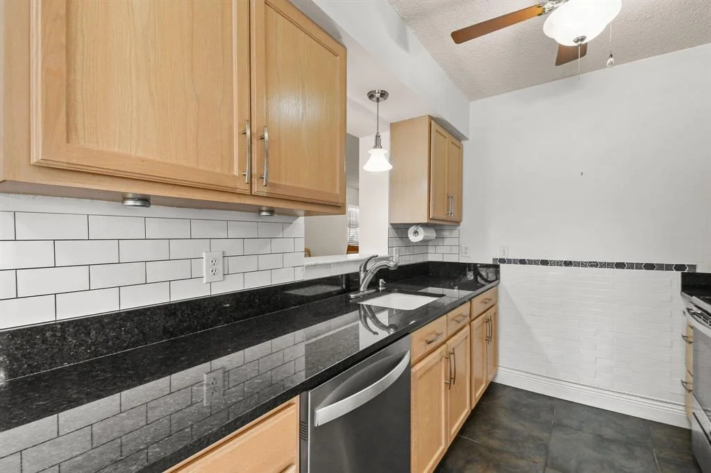 Photo of 305 5th Street
